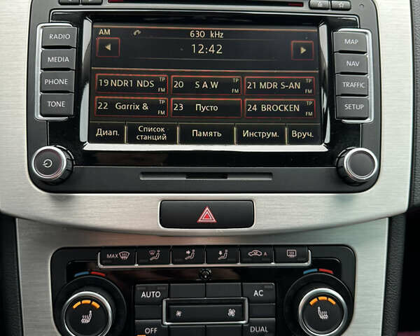 Черный Фольксваген Пассат, объемом двигателя 2 л и пробегом 227 тыс. км за 13500 $, фото 72 на Automoto.ua