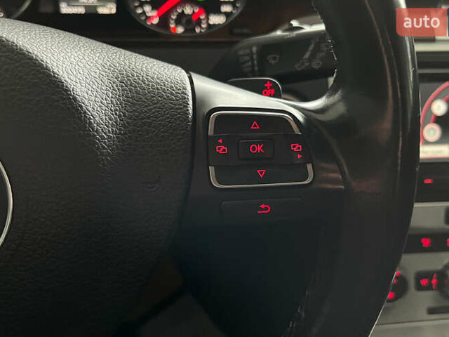 Черный Фольксваген Пассат, объемом двигателя 1.97 л и пробегом 301 тыс. км за 12400 $, фото 12 на Automoto.ua