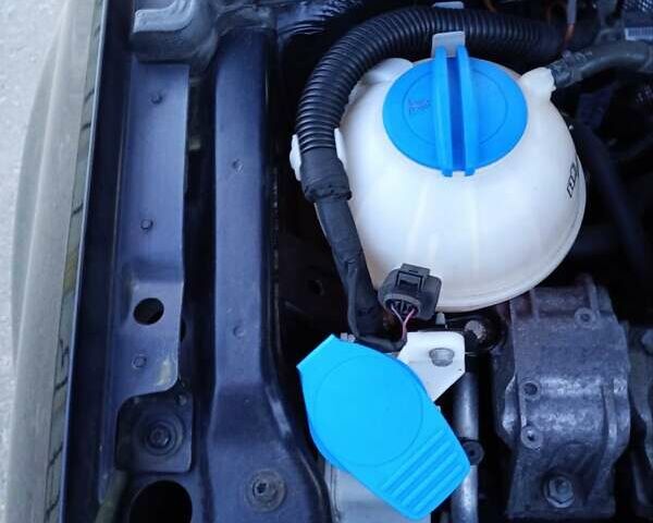 Чорний Фольксваген Пассат, об'ємом двигуна 1.4 л та пробігом 299 тис. км за 8600 $, фото 38 на Automoto.ua