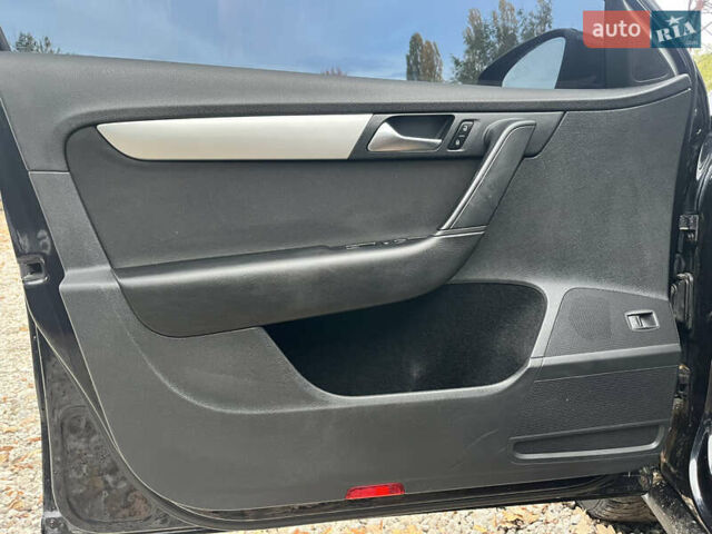 Чорний Фольксваген Пассат, об'ємом двигуна 1.97 л та пробігом 249 тис. км за 8300 $, фото 10 на Automoto.ua