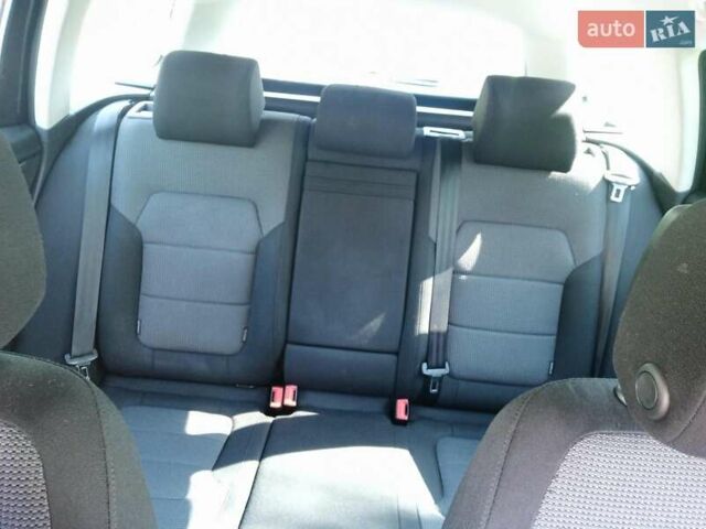 Черный Фольксваген Пассат, объемом двигателя 1.97 л и пробегом 295 тыс. км за 10000 $, фото 12 на Automoto.ua