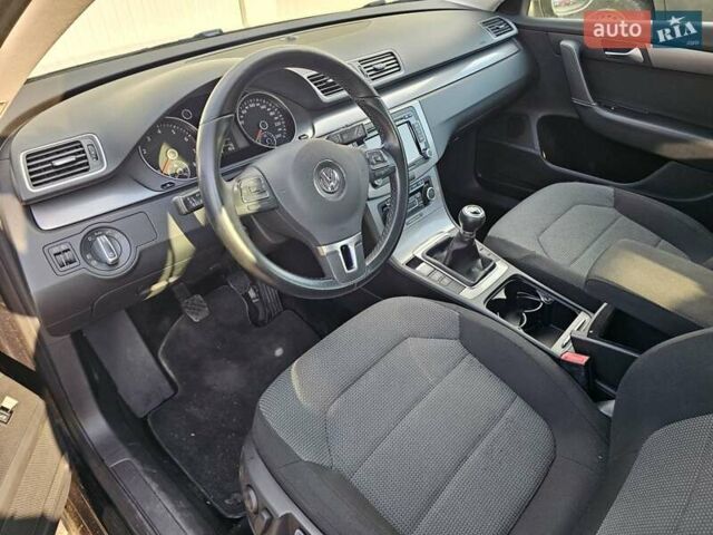 Чорний Фольксваген Пассат, об'ємом двигуна 1.8 л та пробігом 200 тис. км за 8900 $, фото 2 на Automoto.ua
