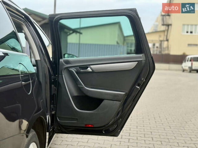 Черный Фольксваген Пассат, объемом двигателя 2 л и пробегом 263 тыс. км за 10499 $, фото 43 на Automoto.ua