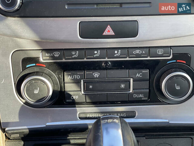 Черный Фольксваген Пассат, объемом двигателя 1.98 л и пробегом 303 тыс. км за 9300 $, фото 31 на Automoto.ua