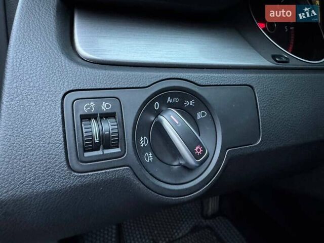 Черный Фольксваген Пассат, объемом двигателя 1.6 л и пробегом 278 тыс. км за 8400 $, фото 11 на Automoto.ua