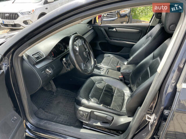 Черный Фольксваген Пассат, объемом двигателя 1.4 л и пробегом 385 тыс. км за 6000 $, фото 4 на Automoto.ua