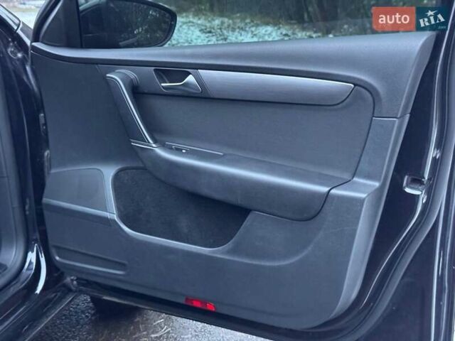 Черный Фольксваген Пассат, объемом двигателя 1.6 л и пробегом 278 тыс. км за 8400 $, фото 21 на Automoto.ua