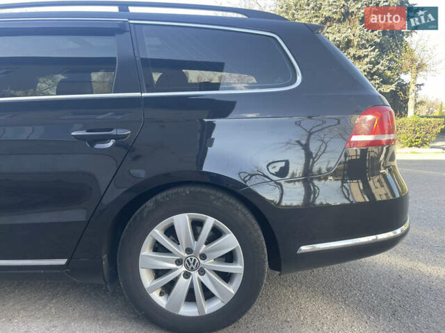 Черный Фольксваген Пассат, объемом двигателя 1.6 л и пробегом 304 тыс. км за 9500 $, фото 10 на Automoto.ua