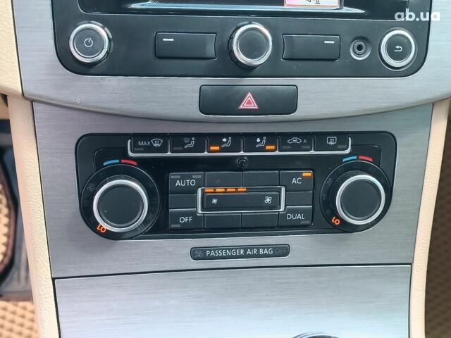 Чорний Фольксваген Пассат, об'ємом двигуна 1.6 л та пробігом 264 тис. км за 8990 $, фото 22 на Automoto.ua