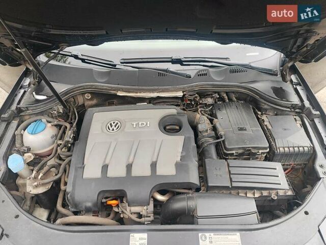 Чорний Фольксваген Пассат, об'ємом двигуна 1.6 л та пробігом 193 тис. км за 10500 $, фото 9 на Automoto.ua