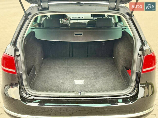 Черный Фольксваген Пассат, объемом двигателя 2 л и пробегом 263 тыс. км за 10499 $, фото 51 на Automoto.ua