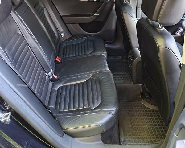 Чорний Фольксваген Пассат, об'ємом двигуна 2 л та пробігом 311 тис. км за 10100 $, фото 6 на Automoto.ua