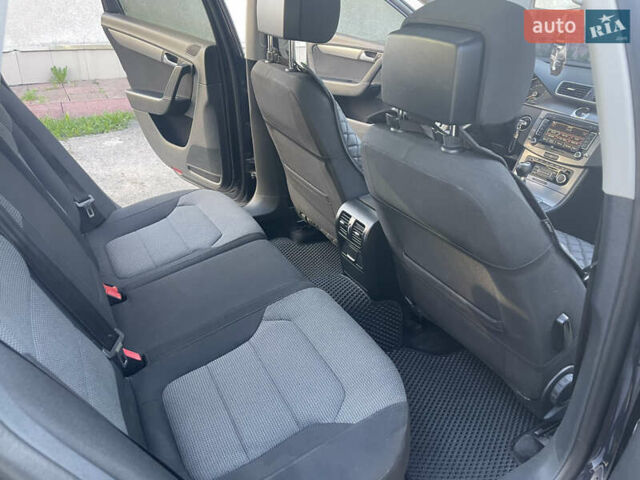 Черный Фольксваген Пассат, объемом двигателя 1.6 л и пробегом 304 тыс. км за 9500 $, фото 19 на Automoto.ua