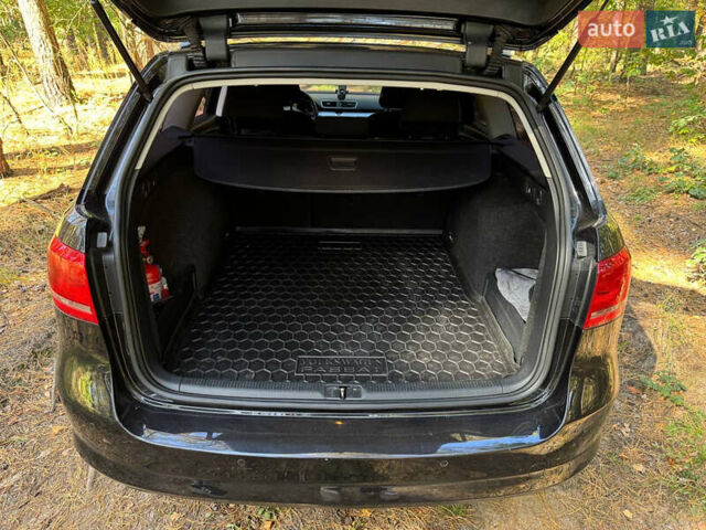 Чорний Фольксваген Пассат, об'ємом двигуна 1.6 л та пробігом 296 тис. км за 9700 $, фото 5 на Automoto.ua