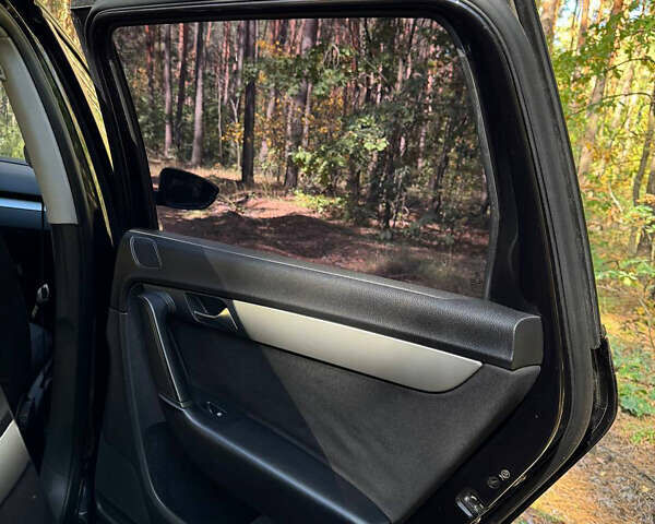 Чорний Фольксваген Пассат, об'ємом двигуна 1.6 л та пробігом 296 тис. км за 9700 $, фото 7 на Automoto.ua