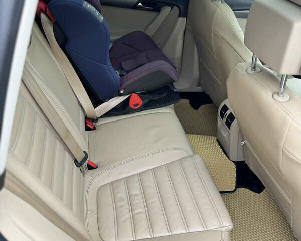 Черный Фольксваген Пассат, объемом двигателя 2 л и пробегом 322 тыс. км за 10900 $, фото 31 на Automoto.ua