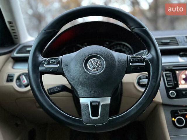 Чорний Фольксваген Пассат, об'ємом двигуна 1.6 л та пробігом 311 тис. км за 8200 $, фото 7 на Automoto.ua