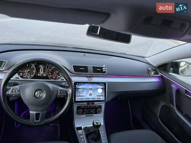 Черный Фольксваген Пассат, объемом двигателя 1.97 л и пробегом 263 тыс. км за 9100 $, фото 7 на Automoto.ua