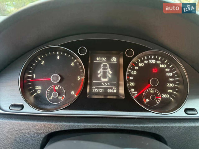 Черный Фольксваген Пассат, объемом двигателя 1.6 л и пробегом 235 тыс. км за 11000 $, фото 21 на Automoto.ua