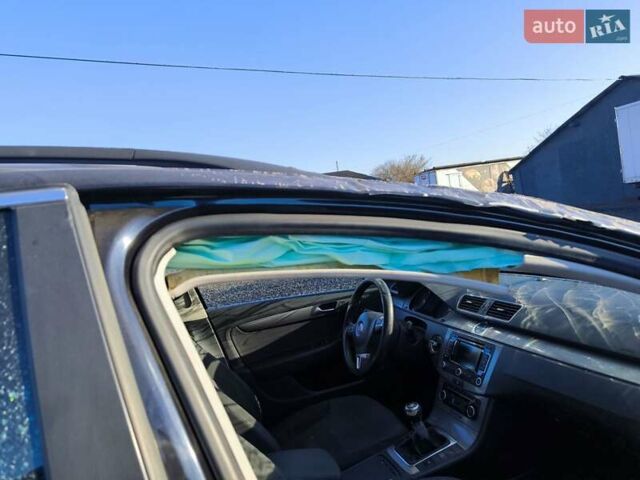 Чорний Фольксваген Пассат, об'ємом двигуна 2 л та пробігом 320 тис. км за 5800 $, фото 11 на Automoto.ua