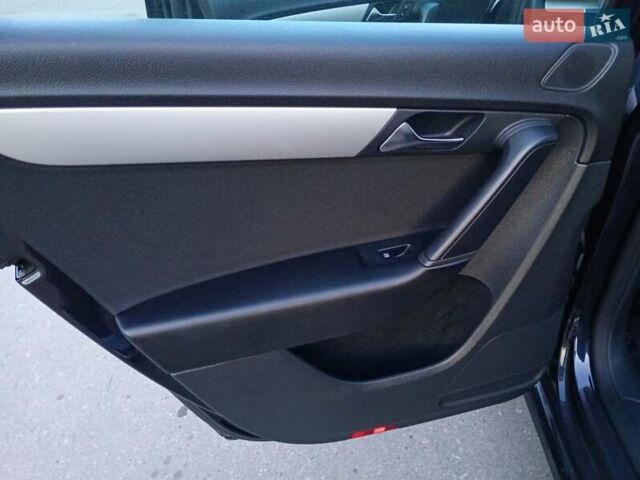 Чорний Фольксваген Пассат, об'ємом двигуна 1.4 л та пробігом 299 тис. км за 8600 $, фото 22 на Automoto.ua