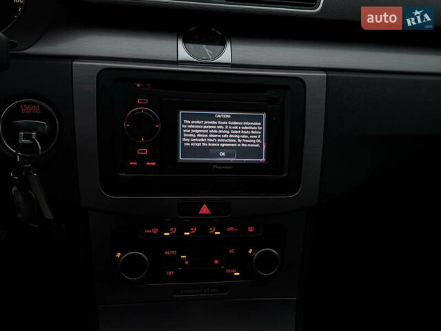 Черный Фольксваген Пассат, объемом двигателя 1.6 л и пробегом 228 тыс. км за 8900 $, фото 20 на Automoto.ua