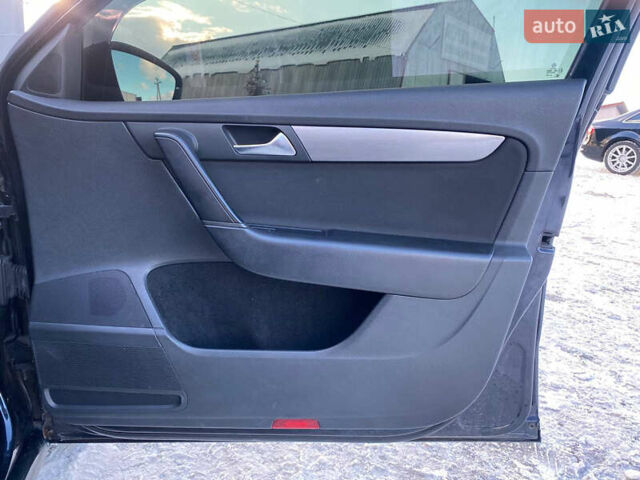 Чорний Фольксваген Пассат, об'ємом двигуна 2 л та пробігом 257 тис. км за 9990 $, фото 11 на Automoto.ua