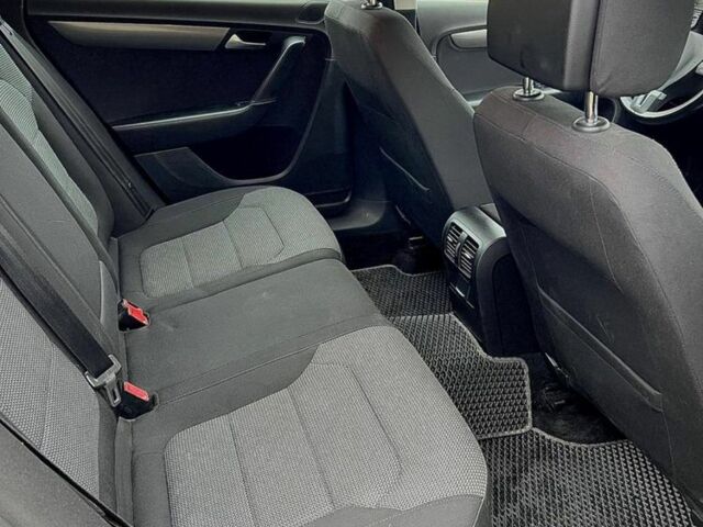 Черный Фольксваген Пассат, объемом двигателя 1.4 л и пробегом 212 тыс. км за 8100 $, фото 6 на Automoto.ua