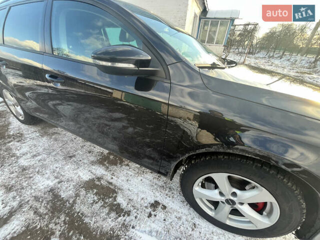 Черный Фольксваген Пассат, объемом двигателя 1.6 л и пробегом 305 тыс. км за 9400 $, фото 4 на Automoto.ua