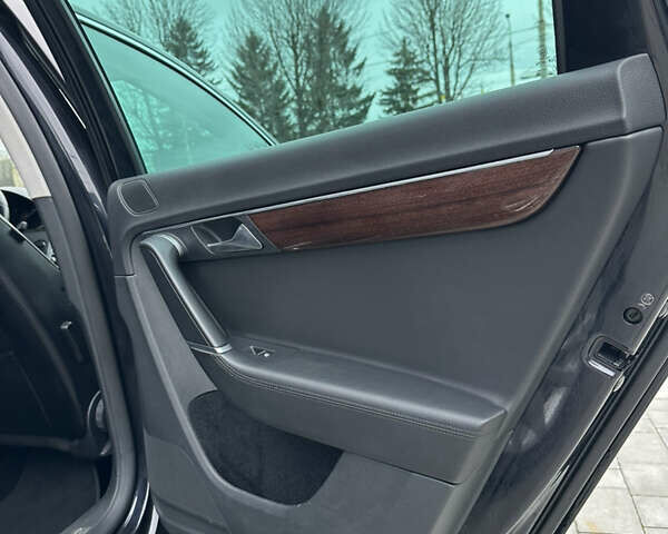 Черный Фольксваген Пассат, объемом двигателя 2 л и пробегом 227 тыс. км за 13500 $, фото 54 на Automoto.ua