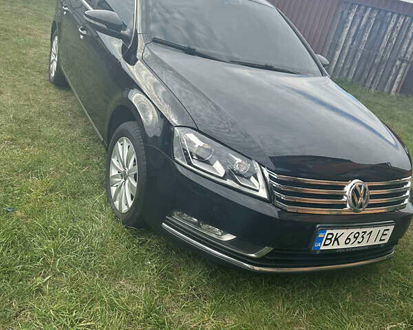 Черный Фольксваген Пассат, объемом двигателя 1.97 л и пробегом 321 тыс. км за 10200 $, фото 17 на Automoto.ua