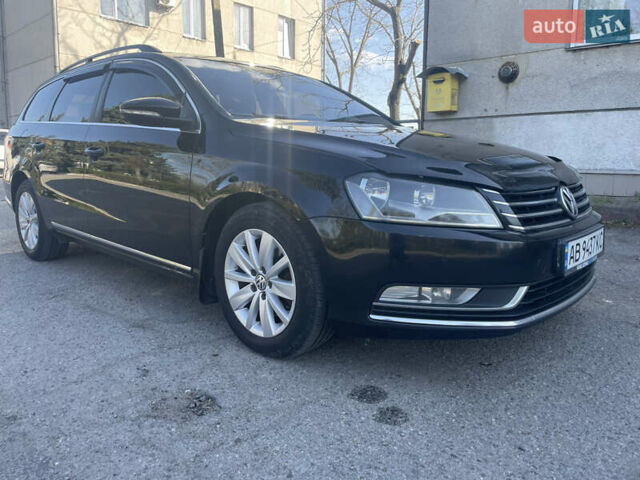 Черный Фольксваген Пассат, объемом двигателя 1.6 л и пробегом 304 тыс. км за 9500 $, фото 1 на Automoto.ua