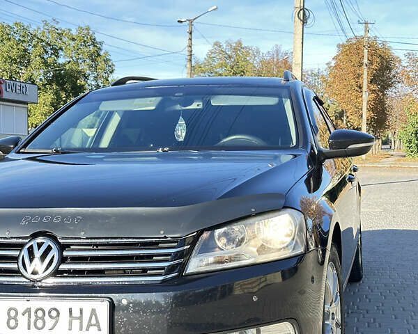 Черный Фольксваген Пассат, объемом двигателя 1.97 л и пробегом 292 тыс. км за 10500 $, фото 2 на Automoto.ua