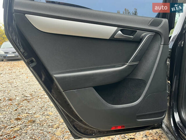 Чорний Фольксваген Пассат, об'ємом двигуна 1.97 л та пробігом 249 тис. км за 8300 $, фото 15 на Automoto.ua