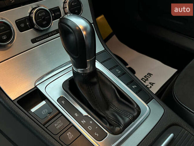 Черный Фольксваген Пассат, объемом двигателя 1.97 л и пробегом 301 тыс. км за 12400 $, фото 17 на Automoto.ua