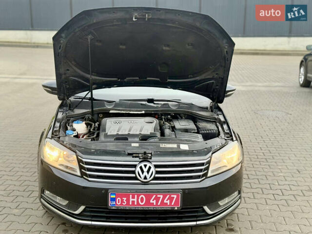 Черный Фольксваген Пассат, объемом двигателя 2 л и пробегом 263 тыс. км за 10499 $, фото 53 на Automoto.ua
