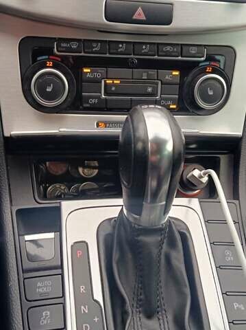 Черный Фольксваген Пассат, объемом двигателя 2 л и пробегом 300 тыс. км за 11300 $, фото 21 на Automoto.ua