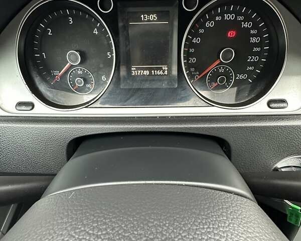 Черный Фольксваген Пассат, объемом двигателя 1.6 л и пробегом 317 тыс. км за 10200 $, фото 36 на Automoto.ua