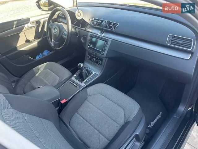 Чорний Фольксваген Пассат, об'ємом двигуна 2 л та пробігом 279 тис. км за 9700 $, фото 24 на Automoto.ua
