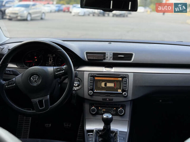 Черный Фольксваген Пассат, объемом двигателя 1.6 л и пробегом 261 тыс. км за 10000 $, фото 17 на Automoto.ua