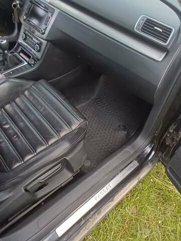 Чорний Фольксваген Пассат, об'ємом двигуна 1.39 л та пробігом 322 тис. км за 7000 $, фото 12 на Automoto.ua