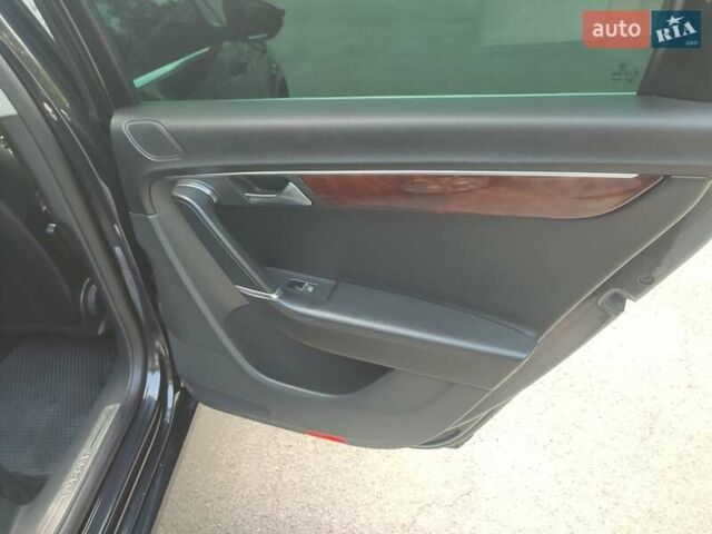 Черный Фольксваген Пассат, объемом двигателя 1.97 л и пробегом 325 тыс. км за 10900 $, фото 5 на Automoto.ua