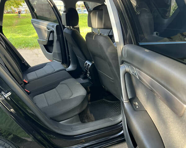 Черный Фольксваген Пассат, объемом двигателя 1.97 л и пробегом 283 тыс. км за 11500 $, фото 40 на Automoto.ua