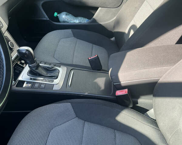 Чорний Фольксваген Пассат, об'ємом двигуна 2 л та пробігом 279 тис. км за 9400 $, фото 11 на Automoto.ua