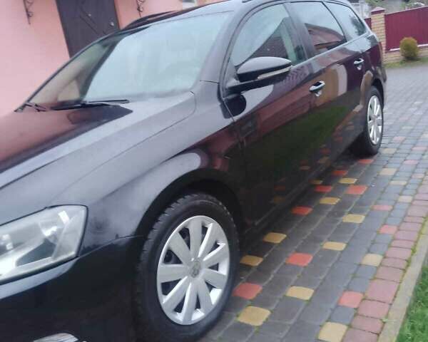 Черный Фольксваген Пассат, объемом двигателя 1.97 л и пробегом 299 тыс. км за 9300 $, фото 6 на Automoto.ua