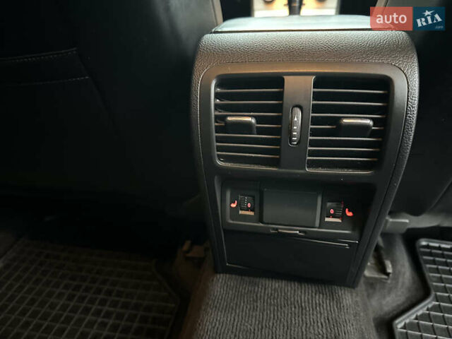 Черный Фольксваген Пассат, объемом двигателя 1.97 л и пробегом 257 тыс. км за 12300 $, фото 13 на Automoto.ua