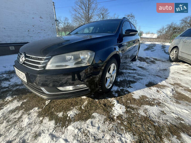 Черный Фольксваген Пассат, объемом двигателя 1.6 л и пробегом 305 тыс. км за 9400 $, фото 1 на Automoto.ua
