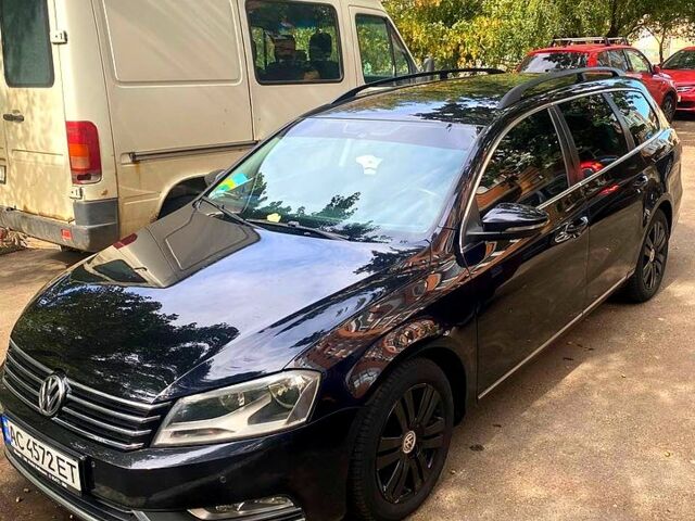 Чорний Фольксваген Пассат, об'ємом двигуна 2 л та пробігом 310 тис. км за 9500 $, фото 6 на Automoto.ua