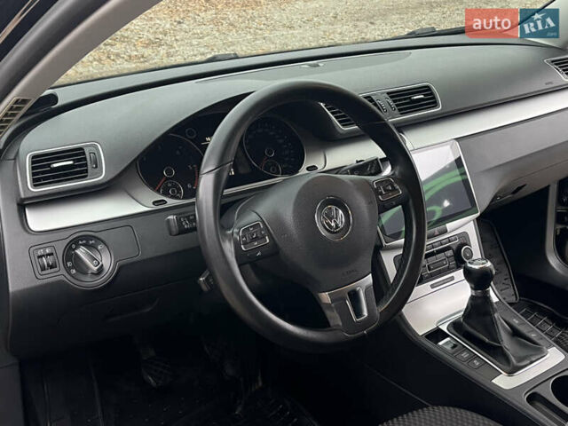 Чорний Фольксваген Пассат, об'ємом двигуна 1.97 л та пробігом 249 тис. км за 8300 $, фото 9 на Automoto.ua