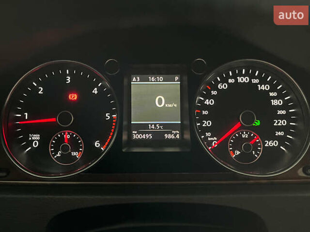 Черный Фольксваген Пассат, объемом двигателя 1.97 л и пробегом 301 тыс. км за 12400 $, фото 13 на Automoto.ua